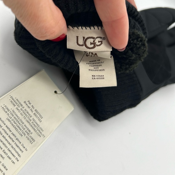 UGG All Weather Quilted Gloves With Knit Cuff Black Sz S/M NWT $95 - Picture 7 of 9